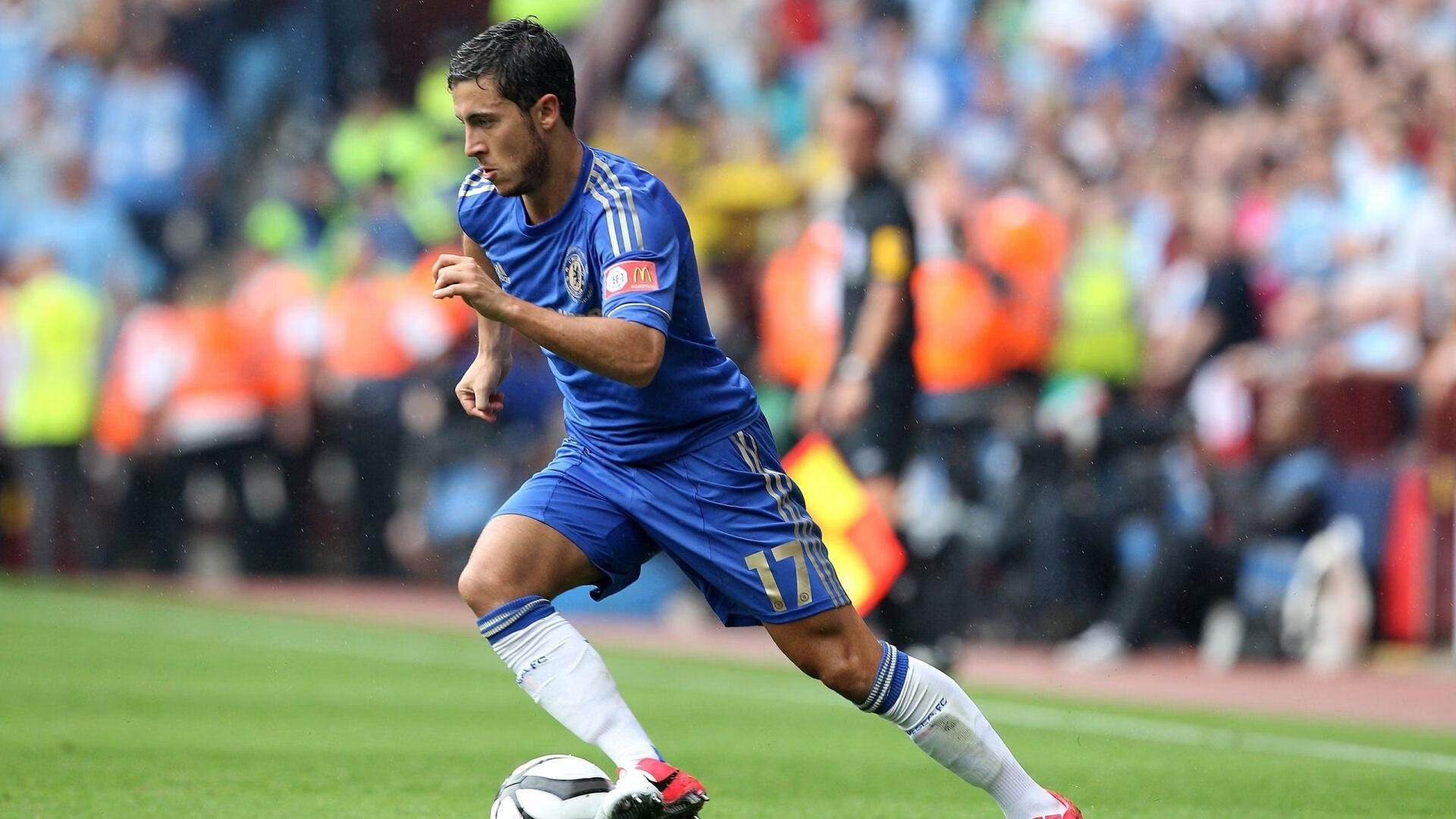 唐卡斯特防线严密，贝尔维球场稳步提升，唐斯贝克