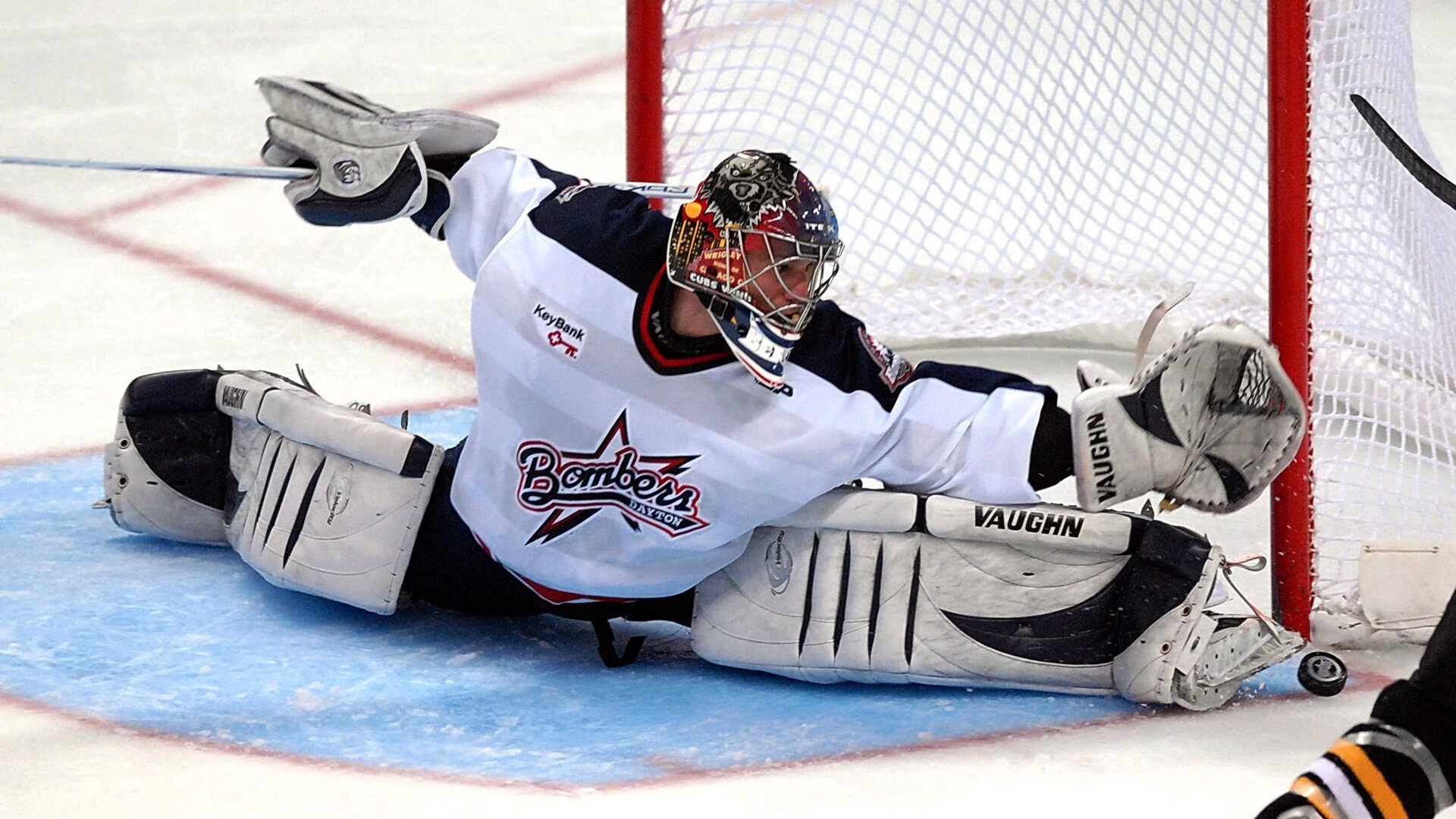 美国反曲弓男队在洲际射箭锦标赛中获得金牌，反曲弓世界纪录